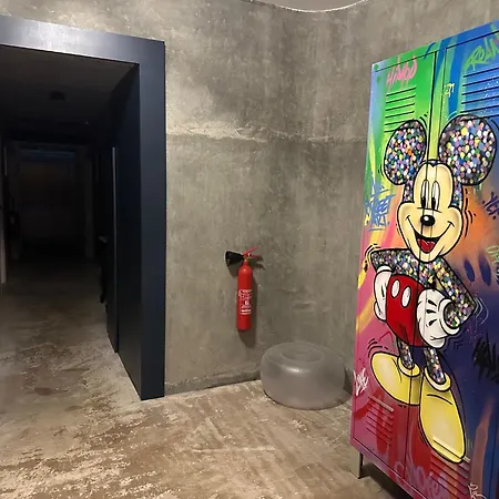 D'hotes Goudin Aparthotel Avion