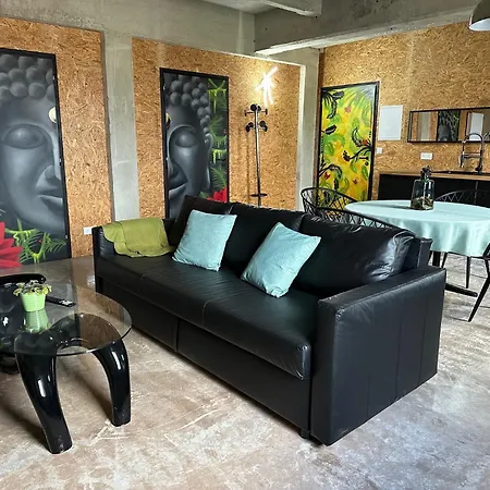 D'hotes Goudin Avion