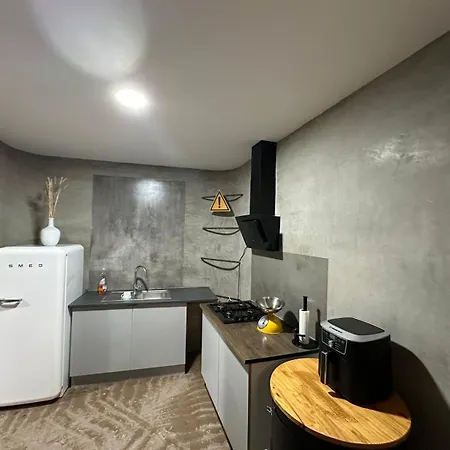 D'hotes Goudin Aparthotel Avion